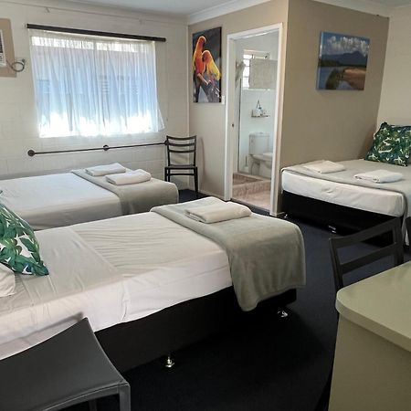 Spanish Lace Motor Inn Townsville Extérieur photo