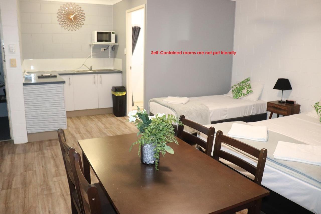Spanish Lace Motor Inn Townsville Extérieur photo