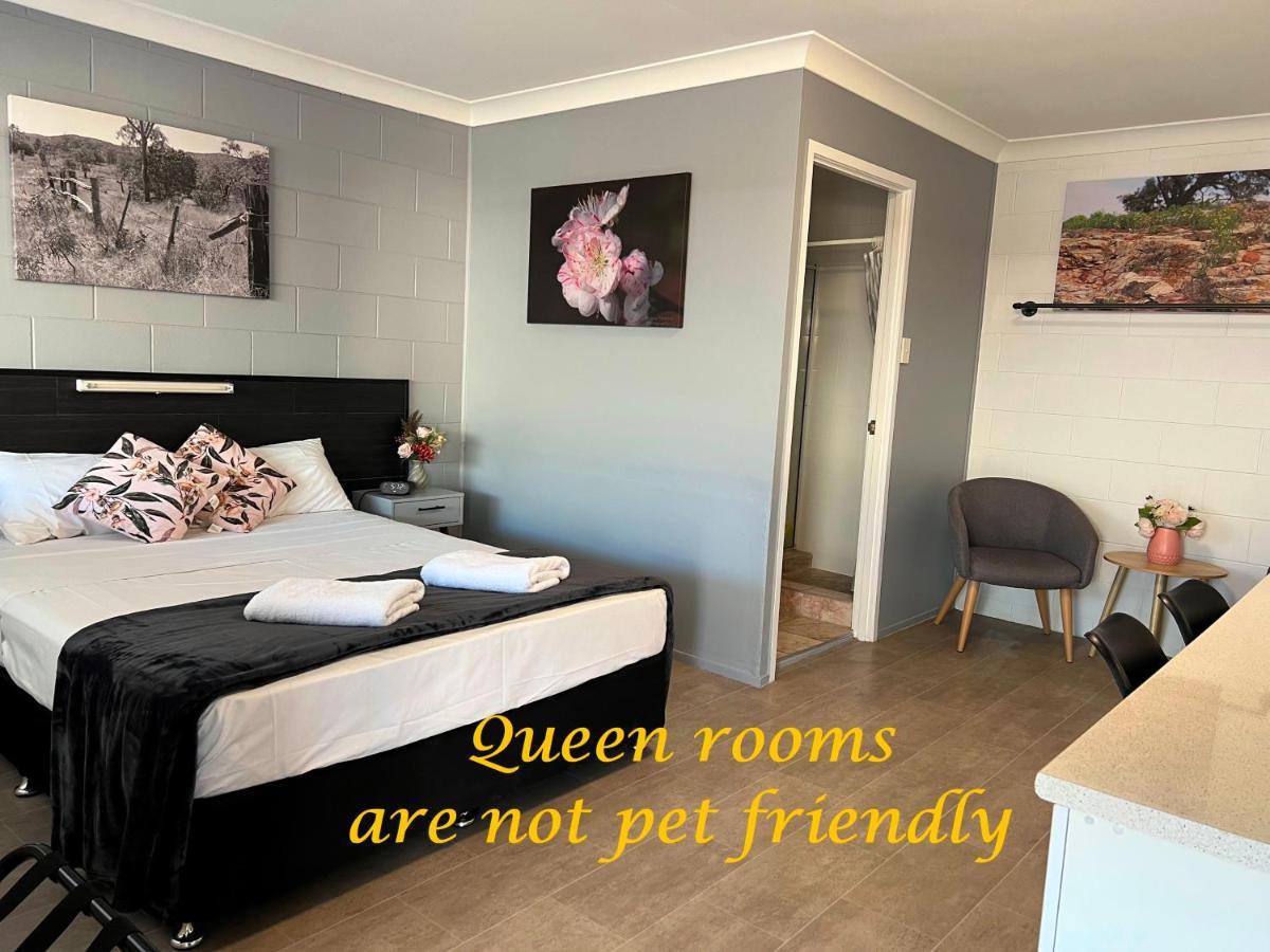 Spanish Lace Motor Inn Townsville Extérieur photo