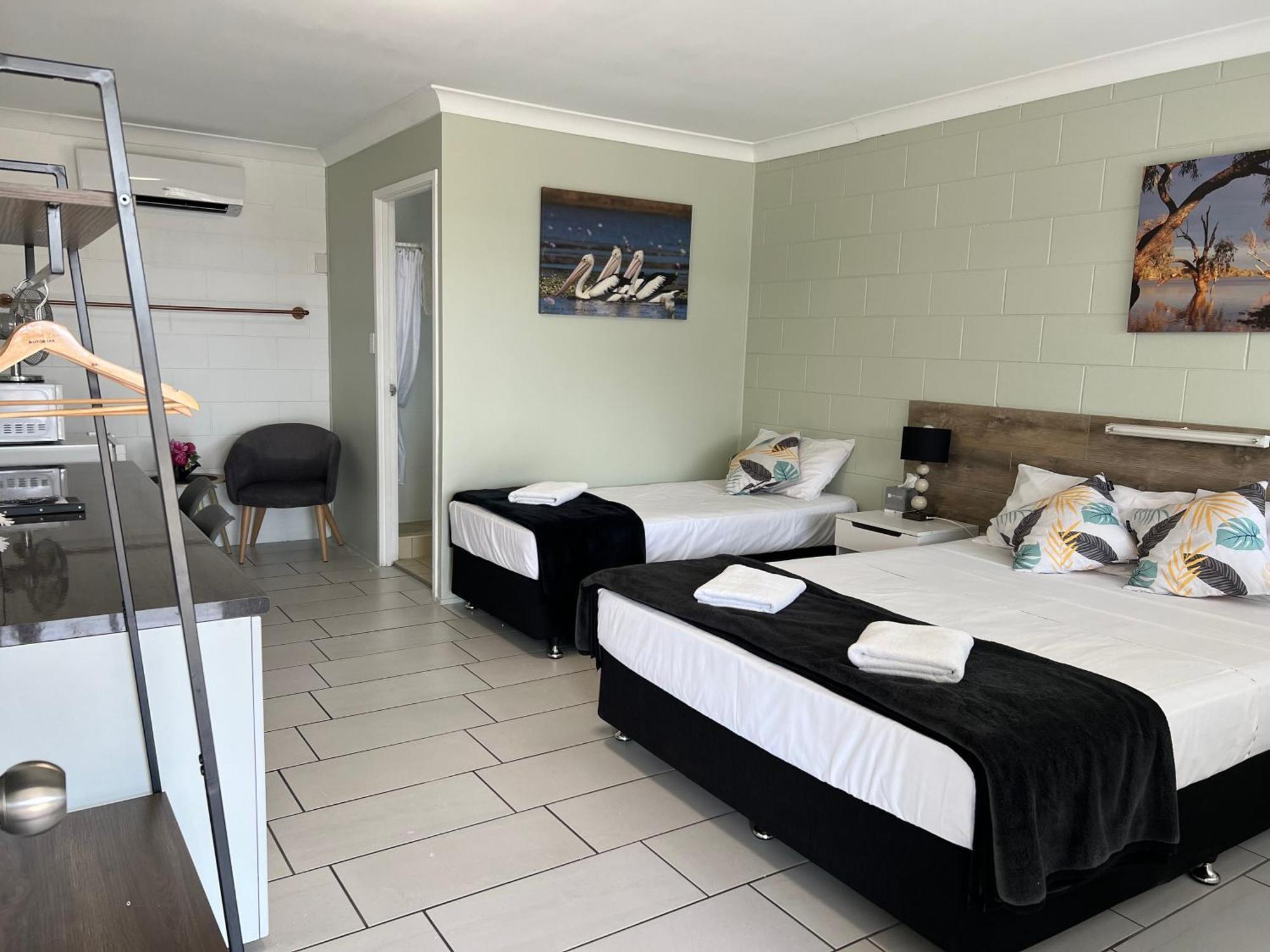 Spanish Lace Motor Inn Townsville Extérieur photo