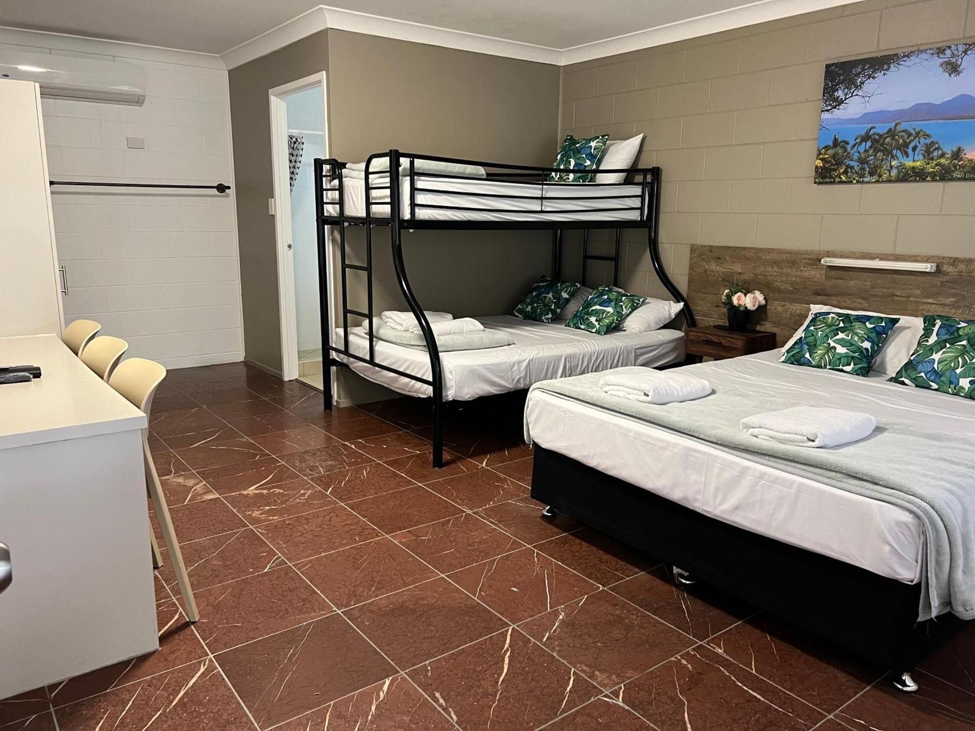 Spanish Lace Motor Inn Townsville Extérieur photo