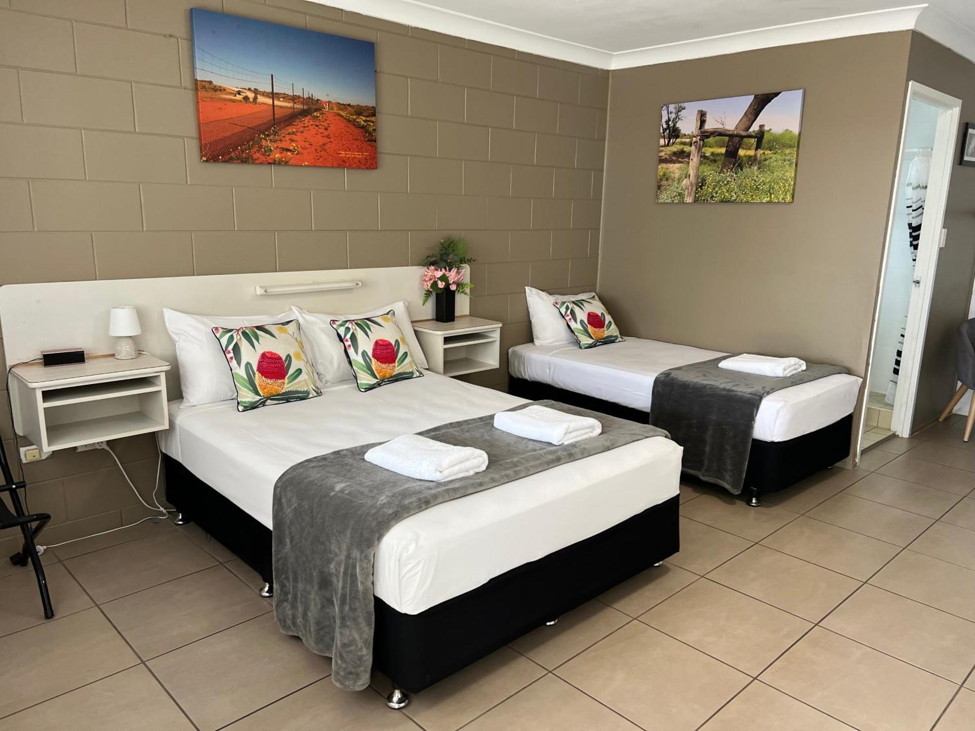Spanish Lace Motor Inn Townsville Extérieur photo
