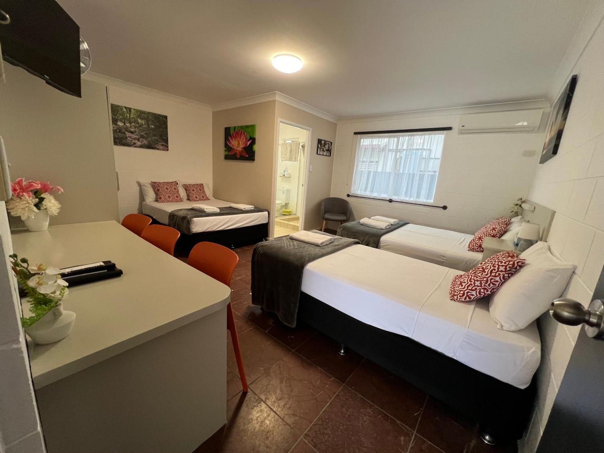 Spanish Lace Motor Inn Townsville Extérieur photo