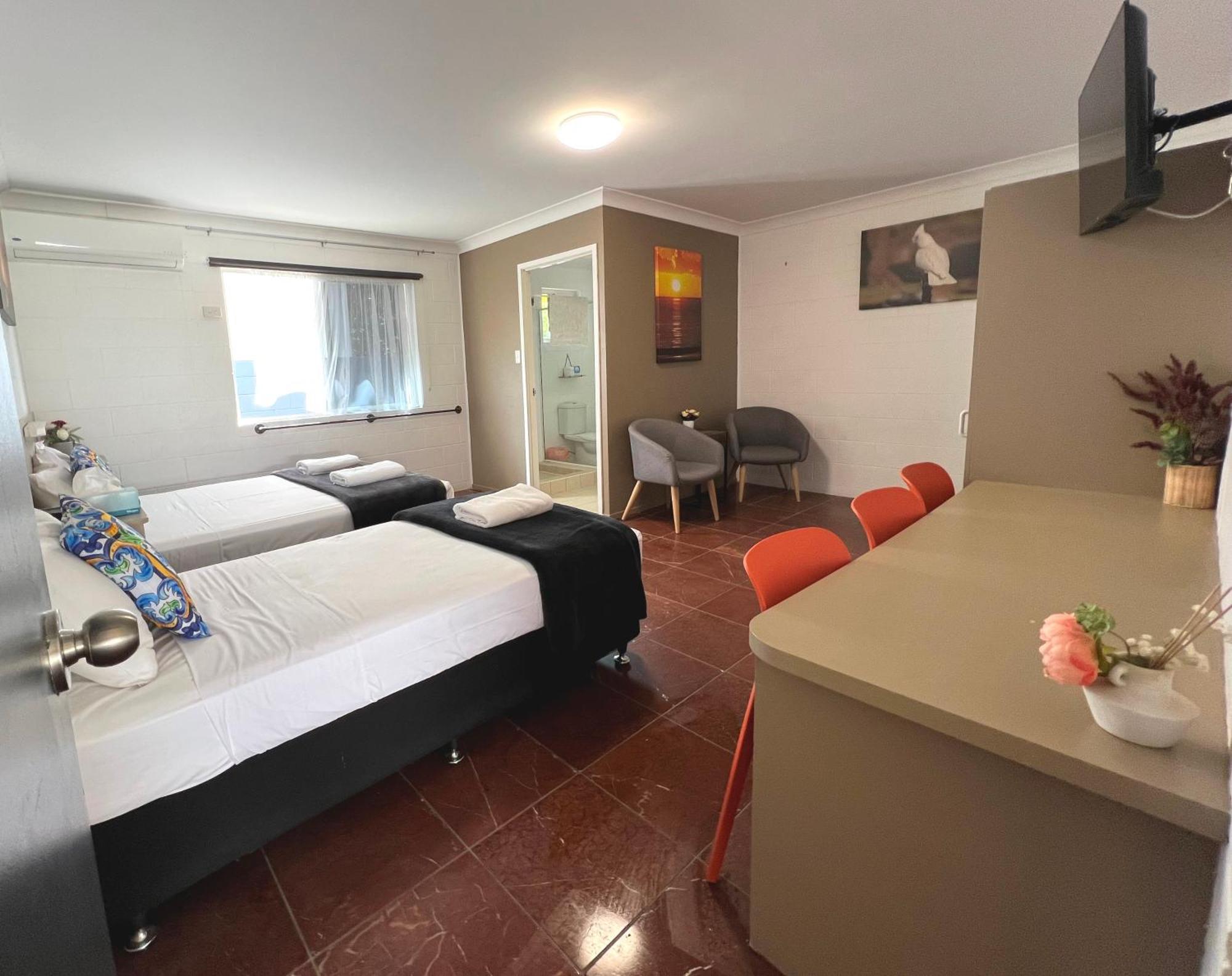 Spanish Lace Motor Inn Townsville Extérieur photo